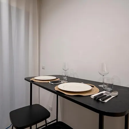 Luxury In Center Apartment Bari