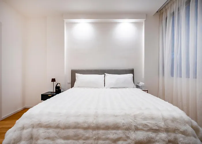 דירה Luxury In Center